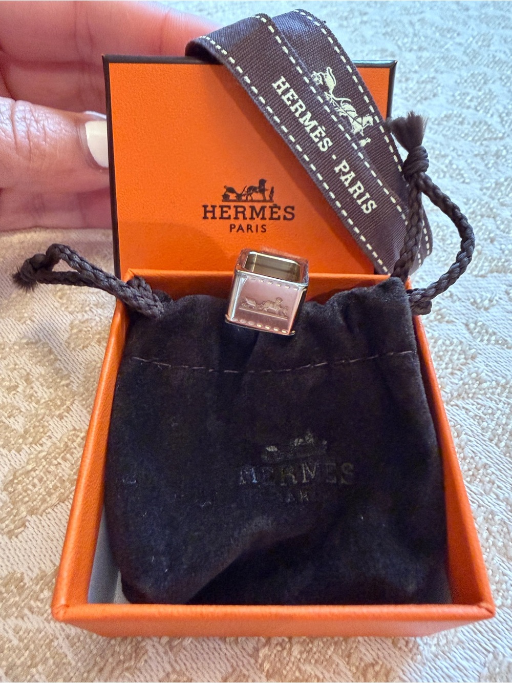 Hermès BNIB❗️Hermès Mini Bolduc Twilly Scarf Ring - Full Boutique Set